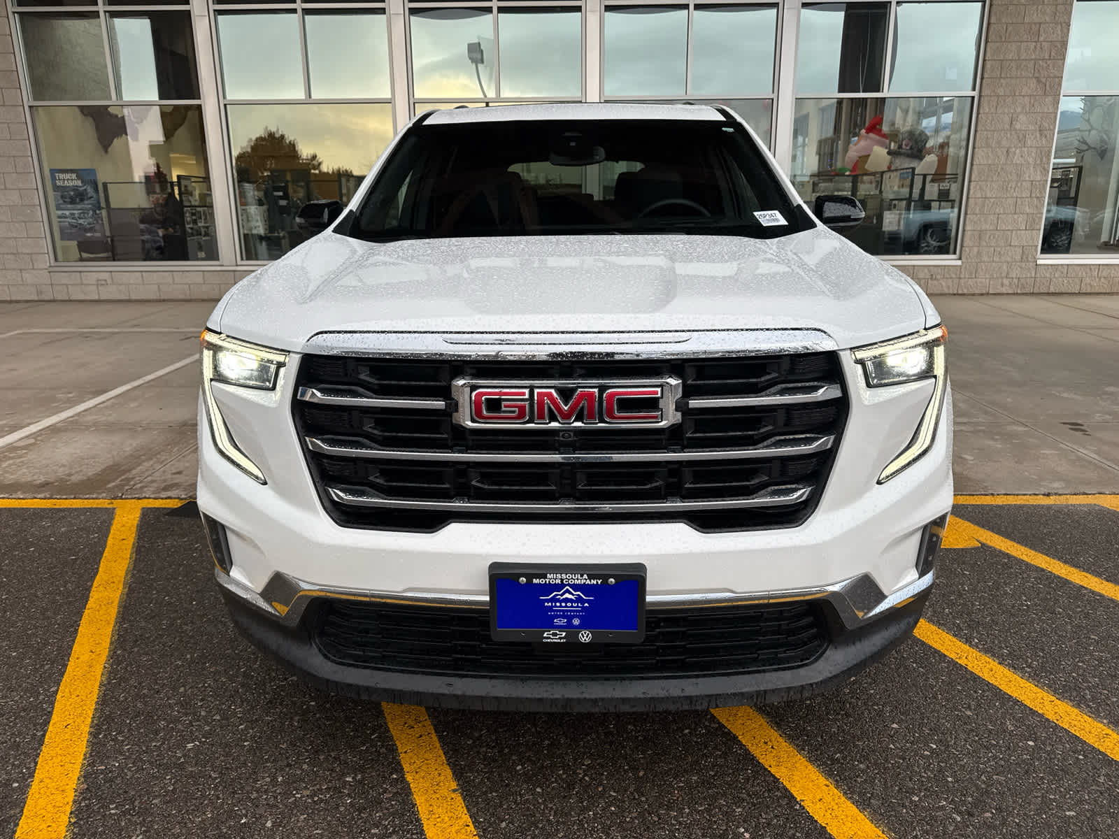 2024 GMC Acadia Elevation