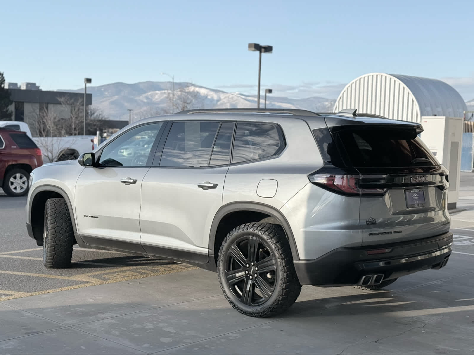 2024 GMC Acadia Elevation