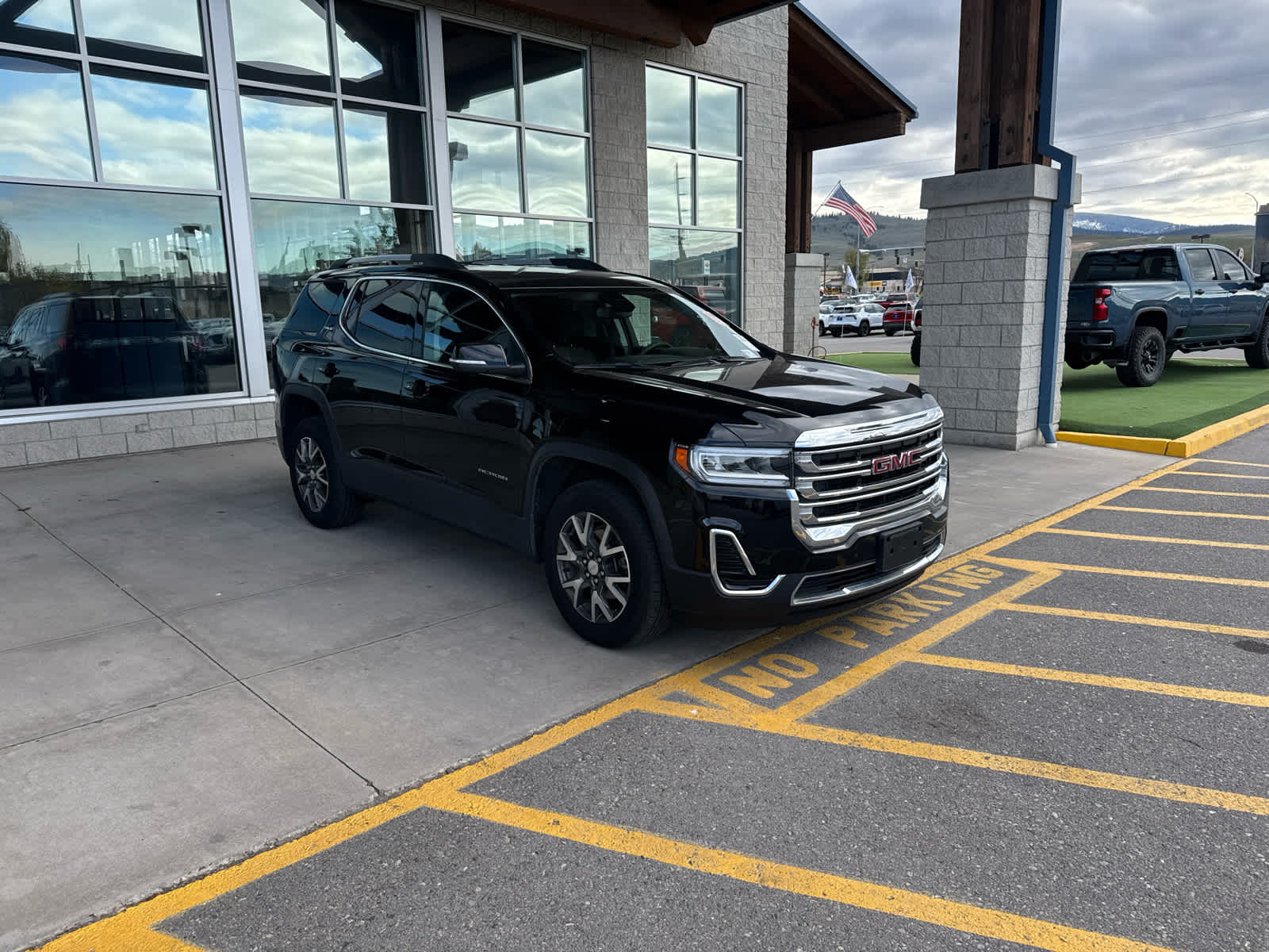 2023 GMC Acadia SLE