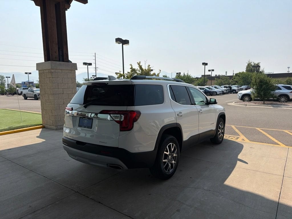 2023 GMC Acadia SLT