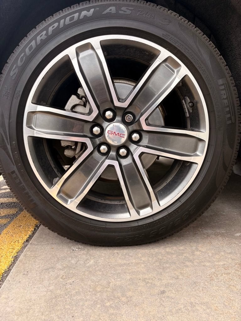 2018 GMC Acadia Denali