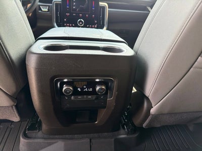 2025 GMC Yukon Elevation