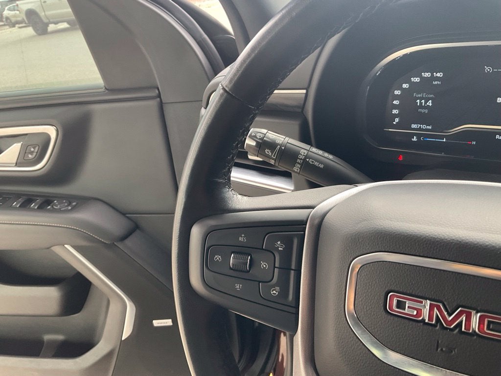 2022 GMC Yukon XL SLT