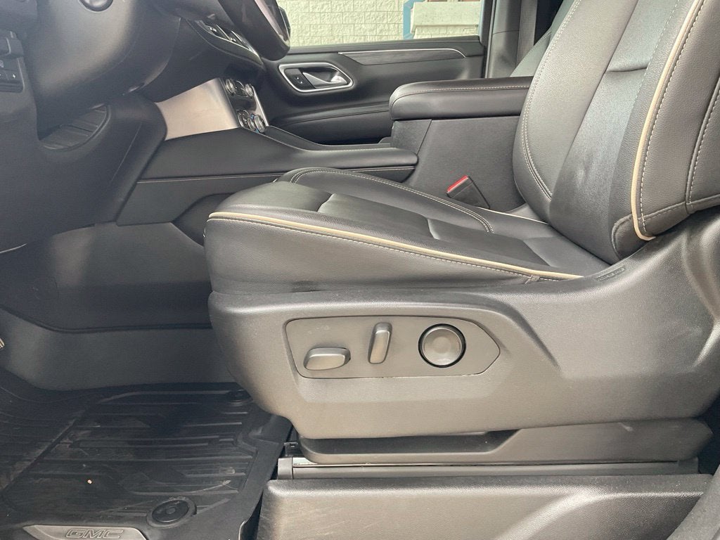 2022 GMC Yukon XL SLT
