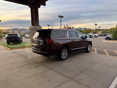 2022 GMC Yukon XL SLT