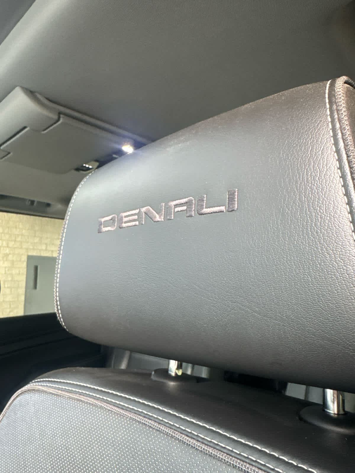 2017 GMC Yukon XL Denali