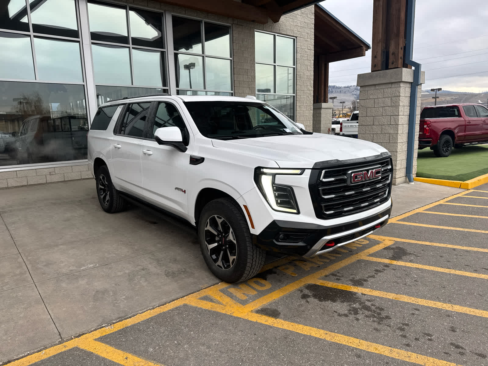 2025 GMC Yukon XL AT4