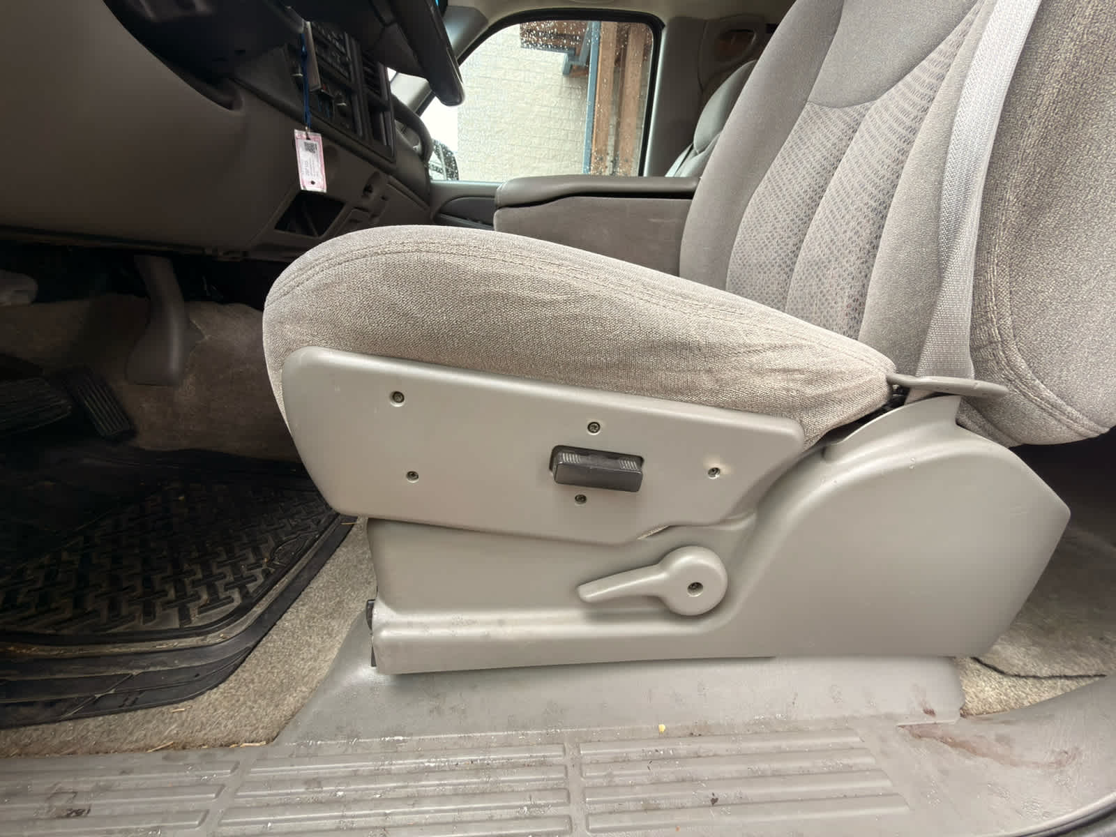2003 Chevrolet Suburban LS