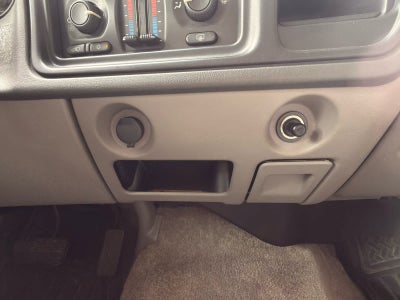 2003 Chevrolet Suburban LS