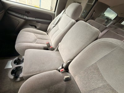 2003 Chevrolet Suburban LS