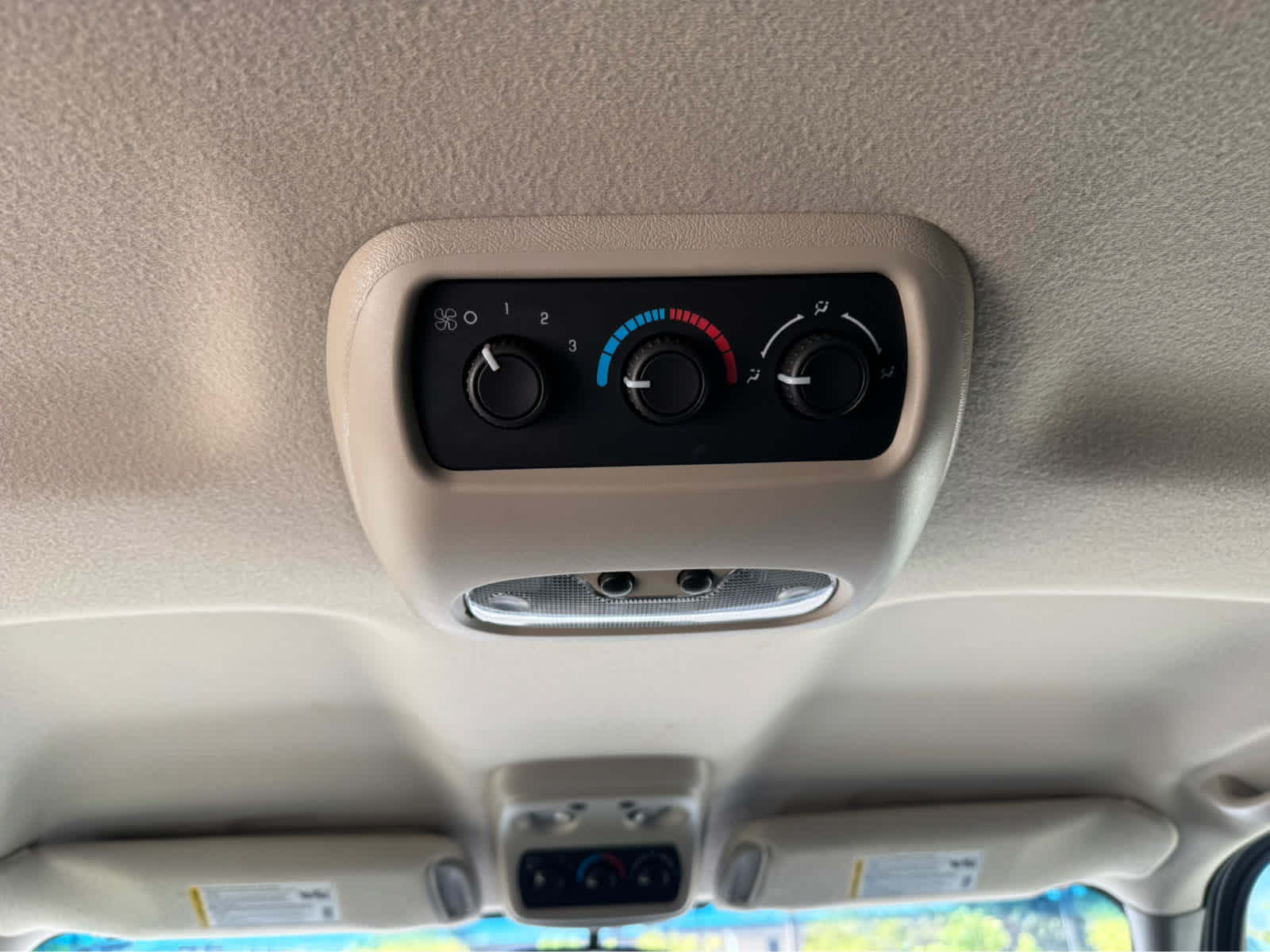 2003 Chevrolet Suburban LS