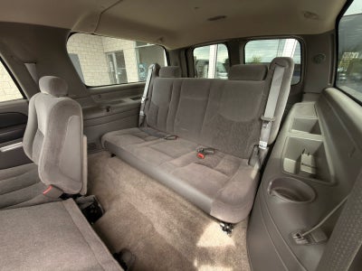 2003 Chevrolet Suburban LS