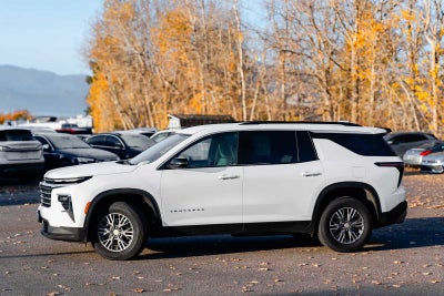 2024 Chevrolet Traverse LT