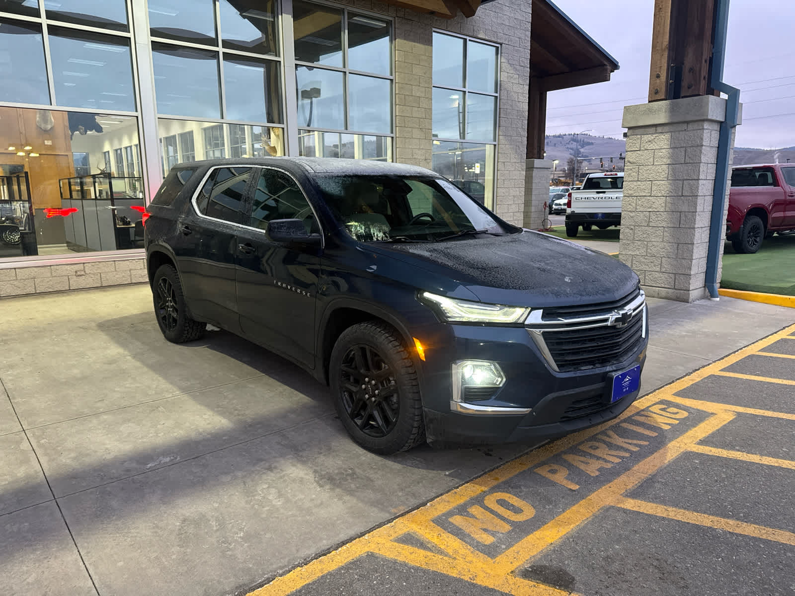 2022 Chevrolet Traverse LS
