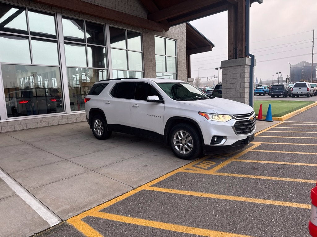 2020 Chevrolet Traverse LT Cloth