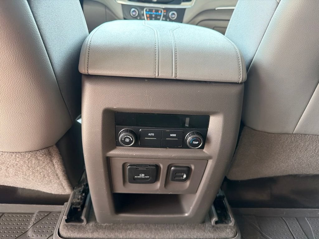 2018 Chevrolet Traverse LT Leather