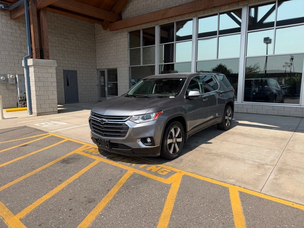 2021 Chevrolet Traverse LT Leather