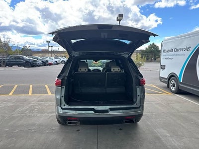 2023 Chevrolet Traverse Premier