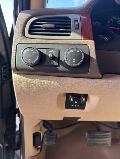 2009 Chevrolet Suburban LT w/2LT