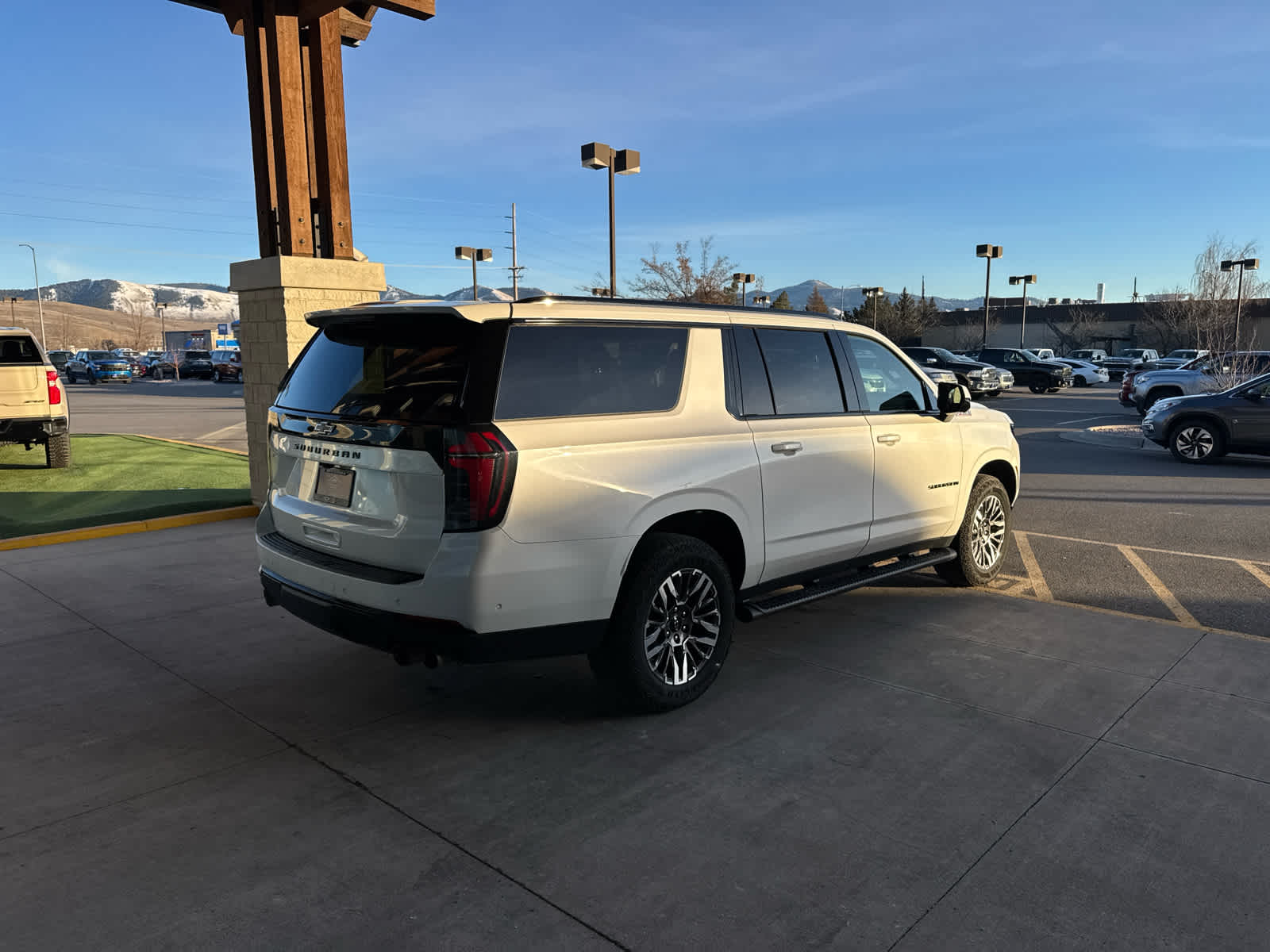 2025 Chevrolet Suburban Z71