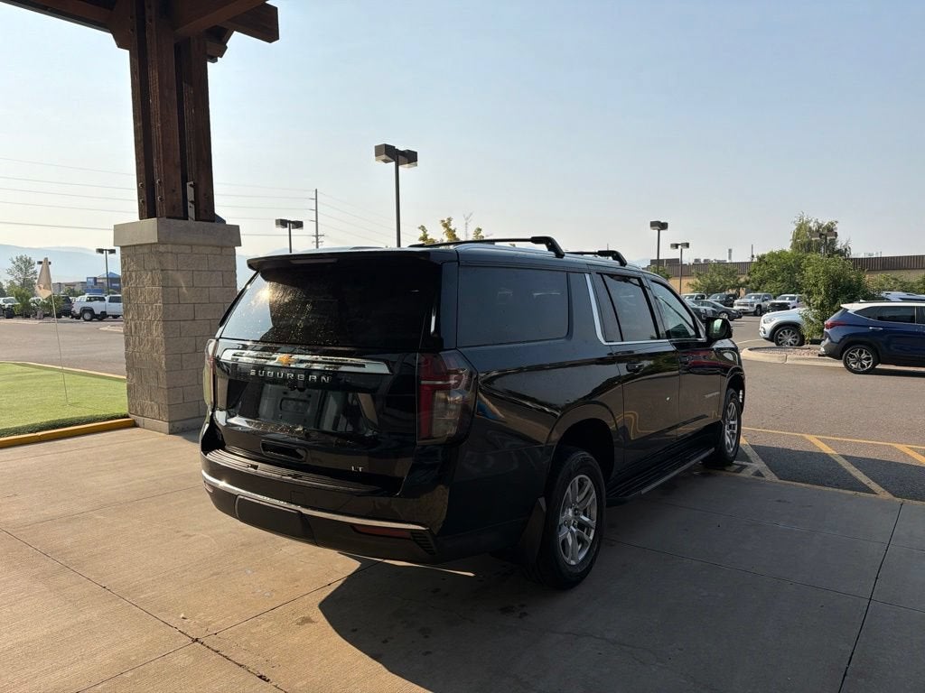 2022 Chevrolet Suburban LT
