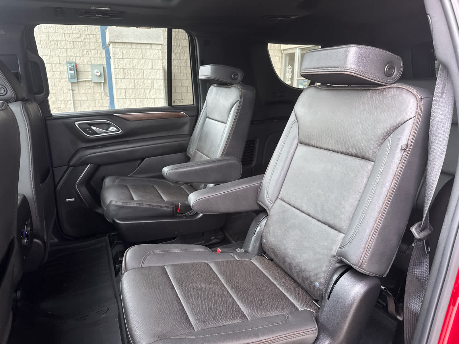 2024 Chevrolet Suburban High Country