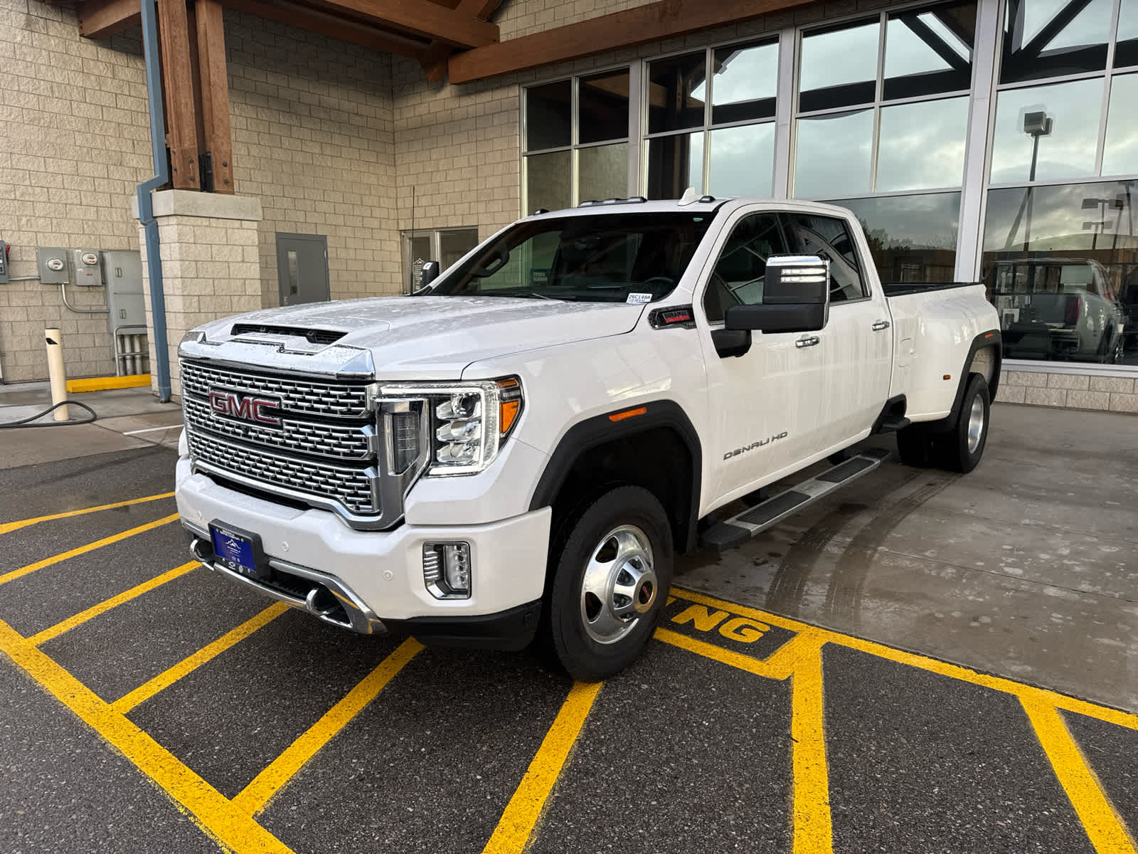 2023 GMC Sierra 3500 HD Denali