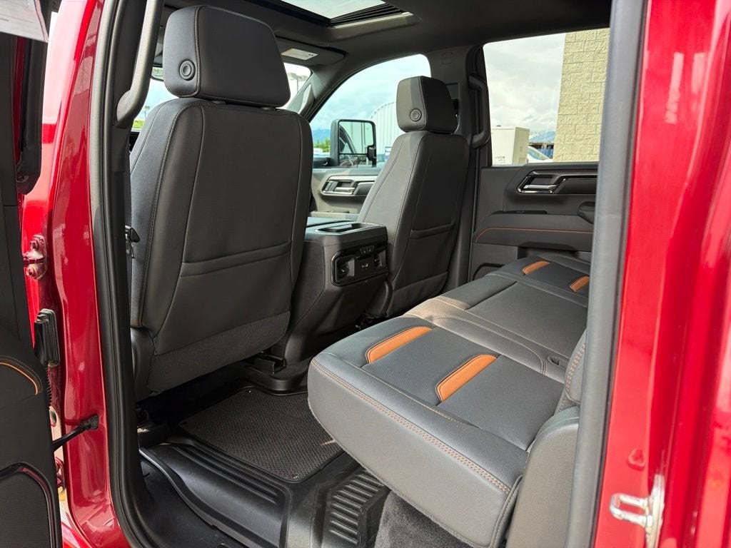 2025 GMC Sierra 2500 HD AT4