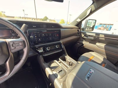 2025 GMC Sierra 2500 HD AT4