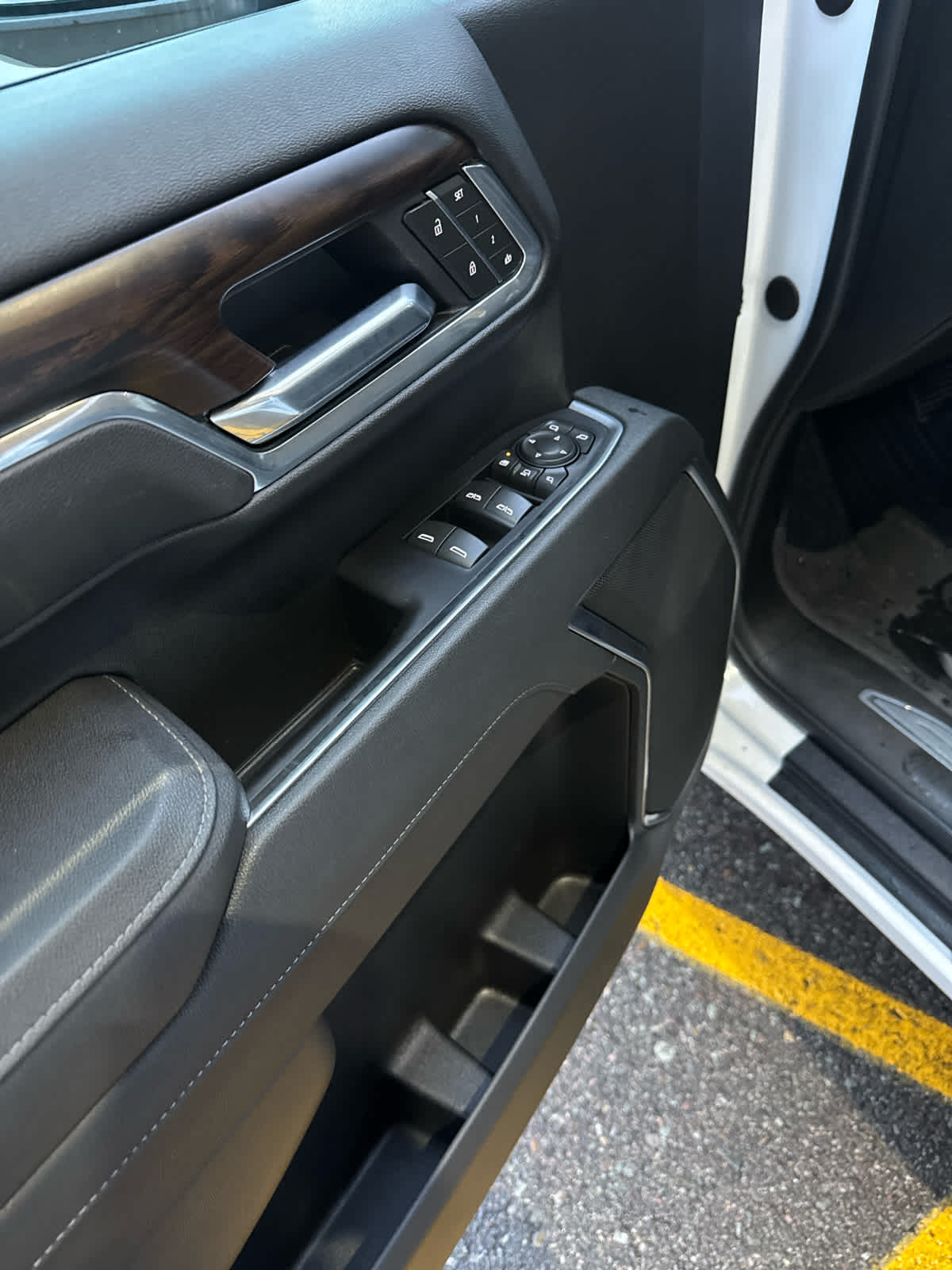 2025 GMC Sierra 3500 HD SLT