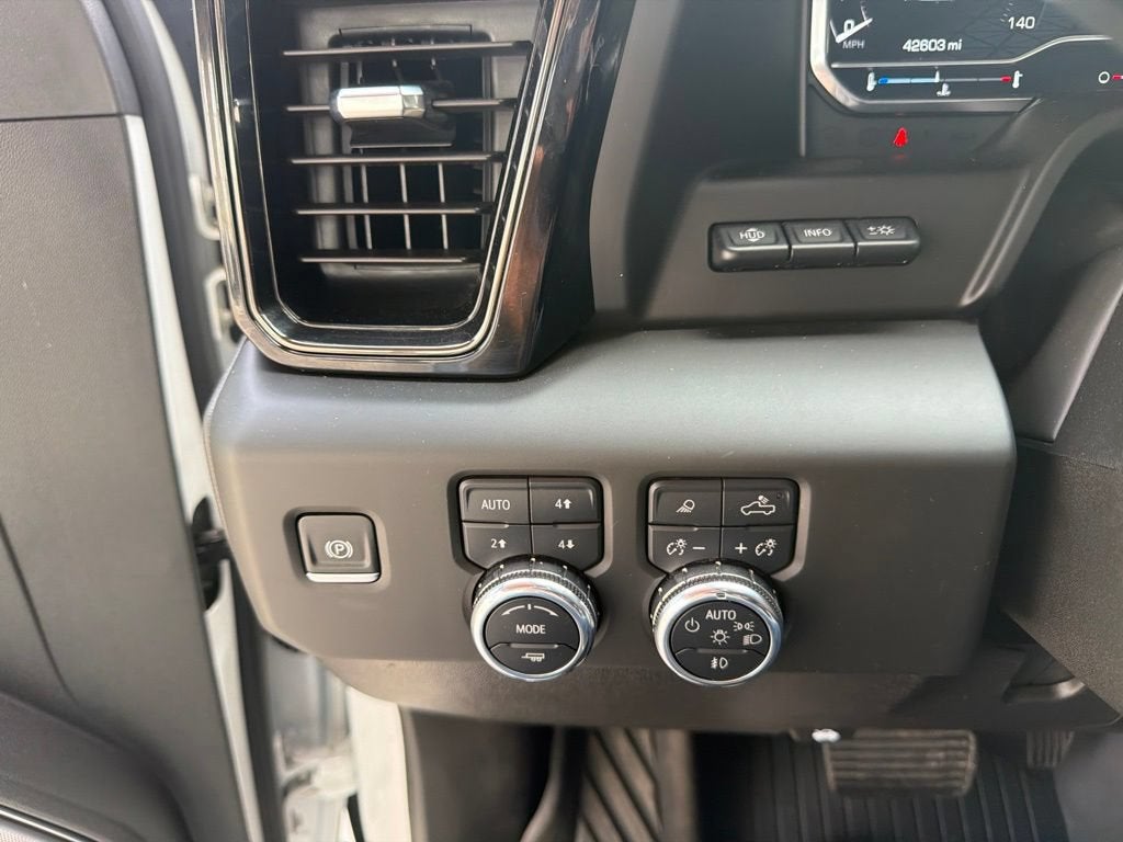 2025 GMC Sierra 2500 HD AT4X