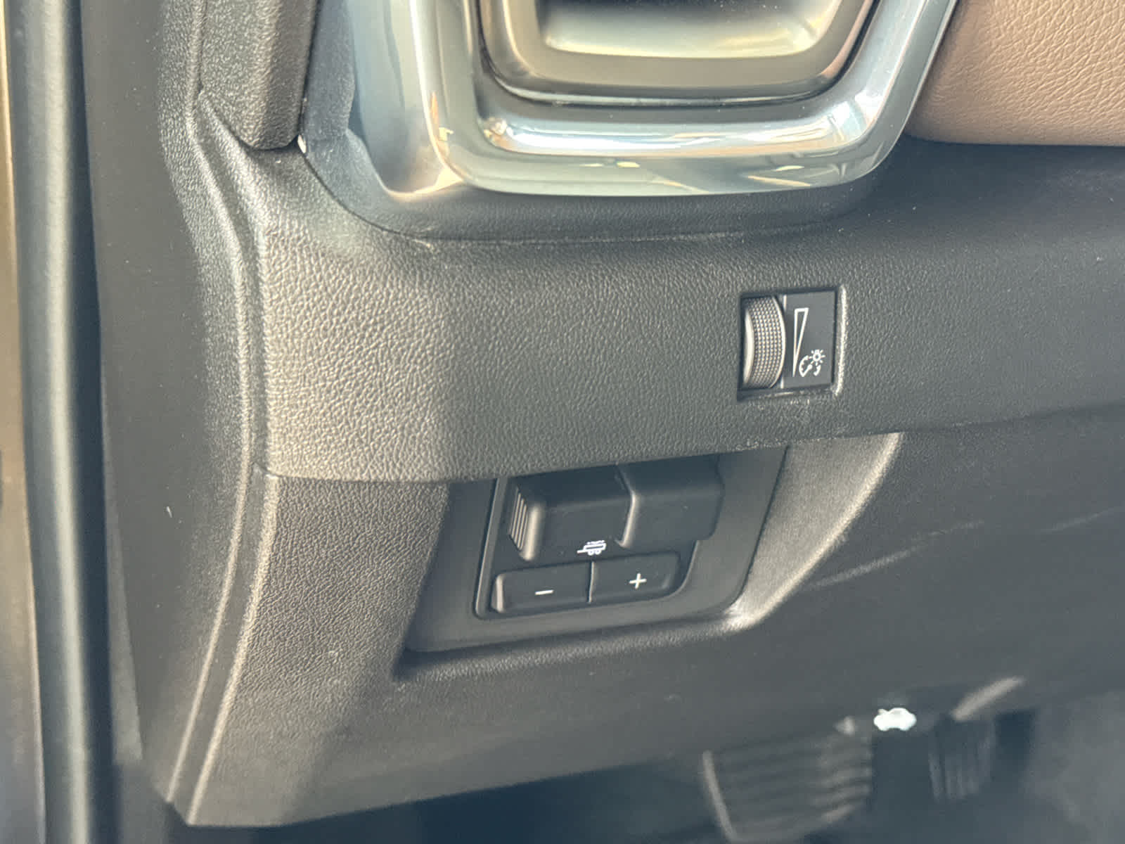 2023 GMC Canyon Denali