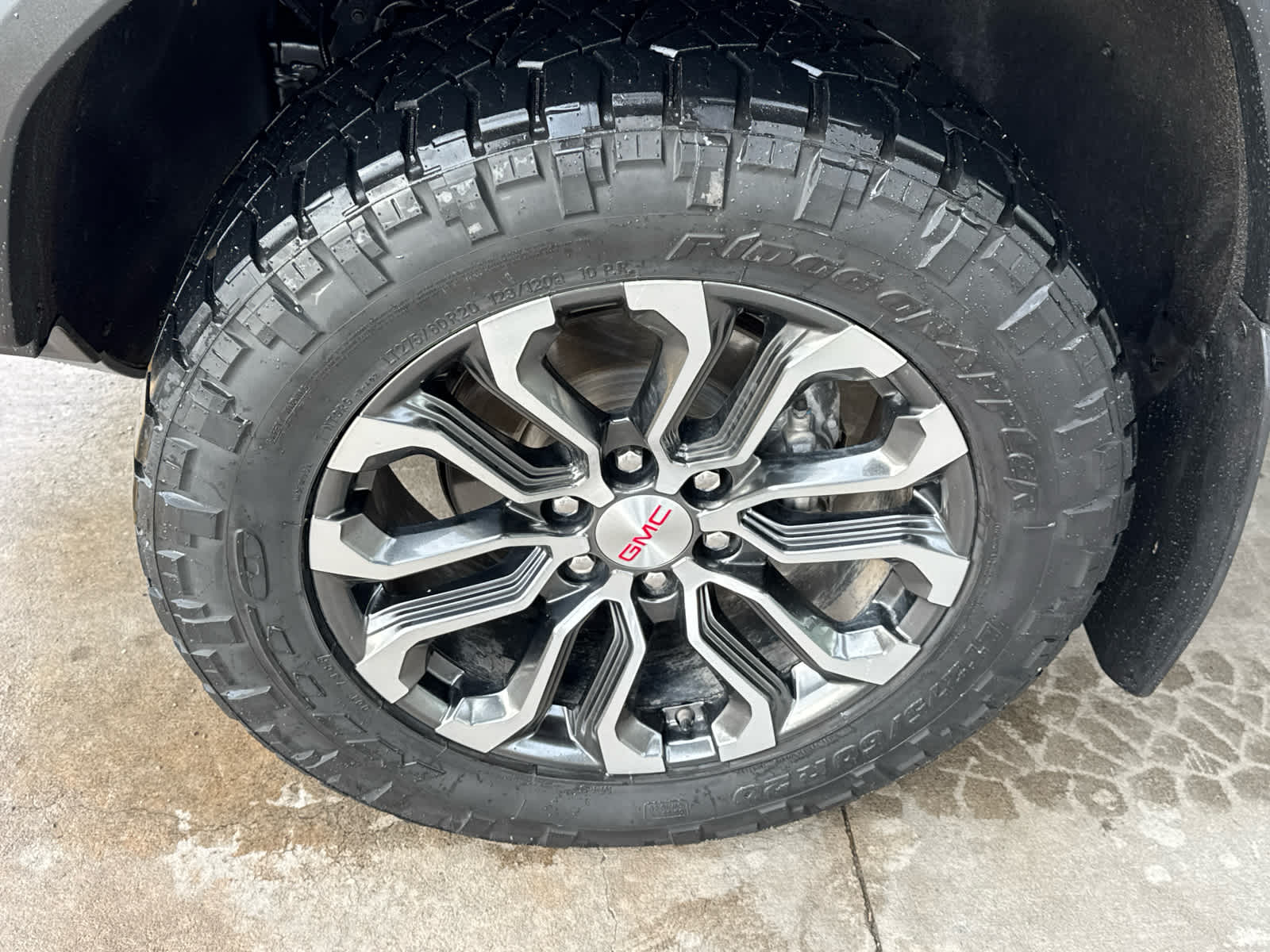 2023 GMC Canyon Denali