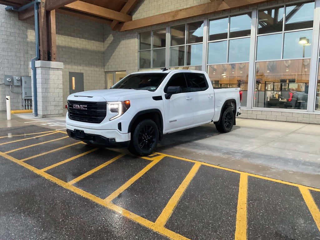 2023 GMC Sierra 1500 Elevation