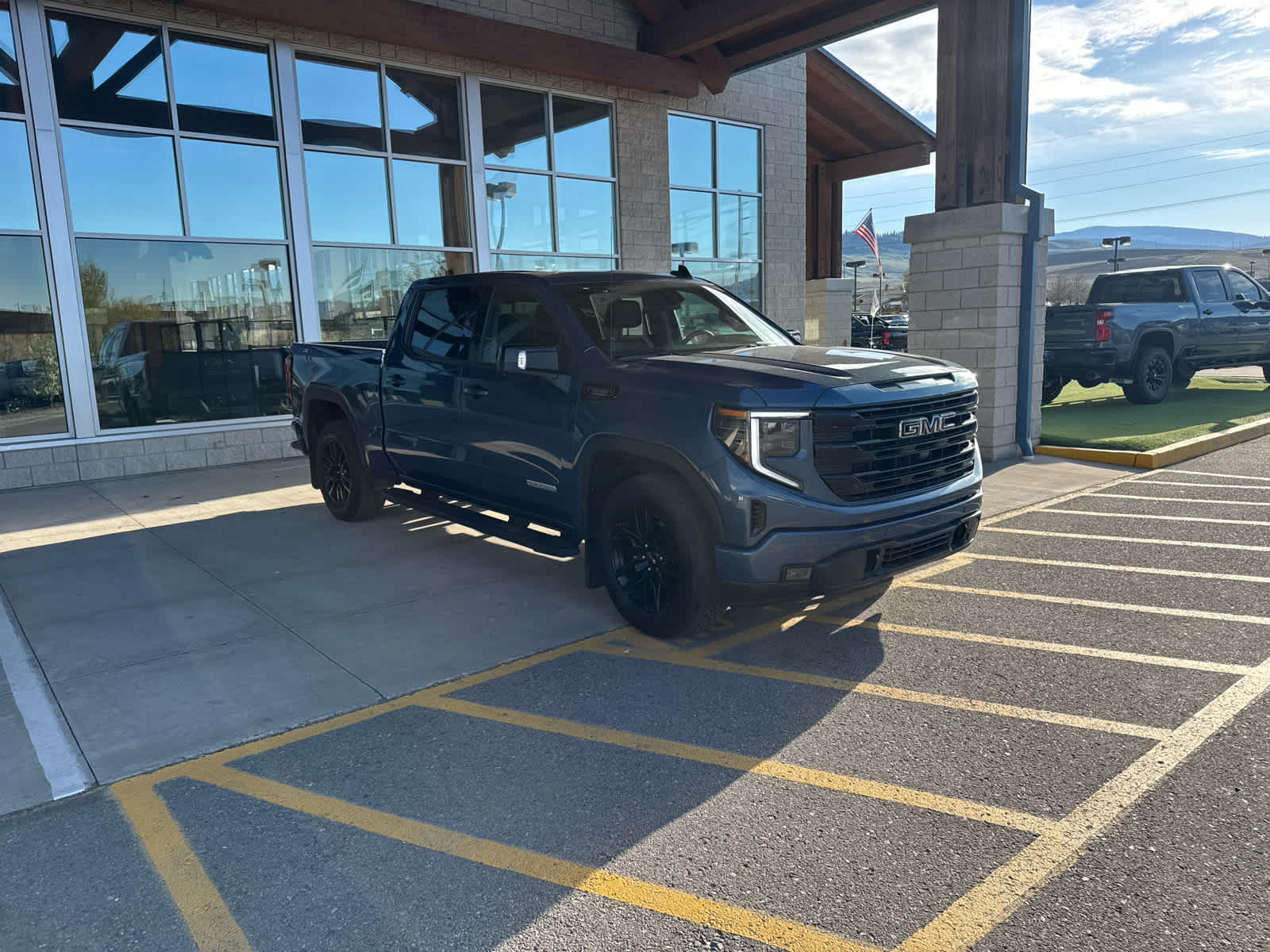 2025 GMC Sierra 1500 Elevation
