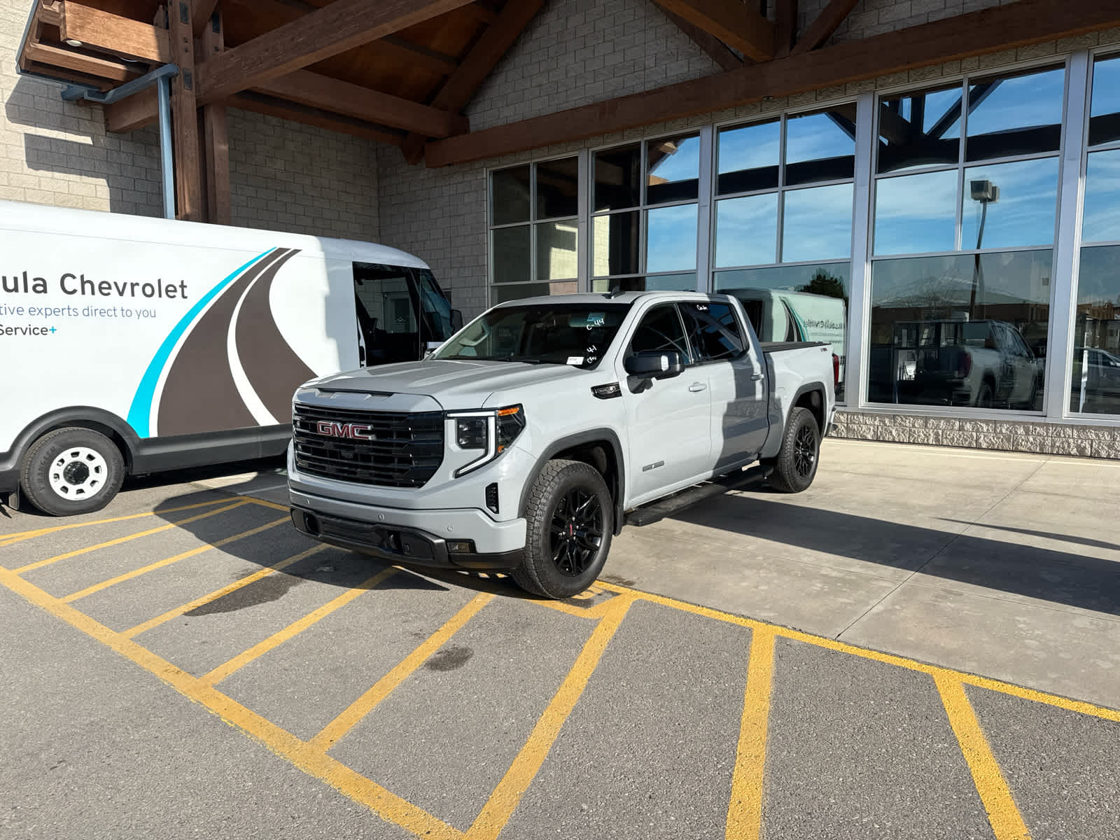 2024 GMC Sierra 1500 Elevation