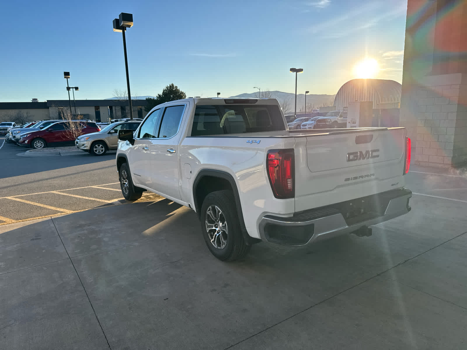 2025 GMC Sierra 1500 SLT