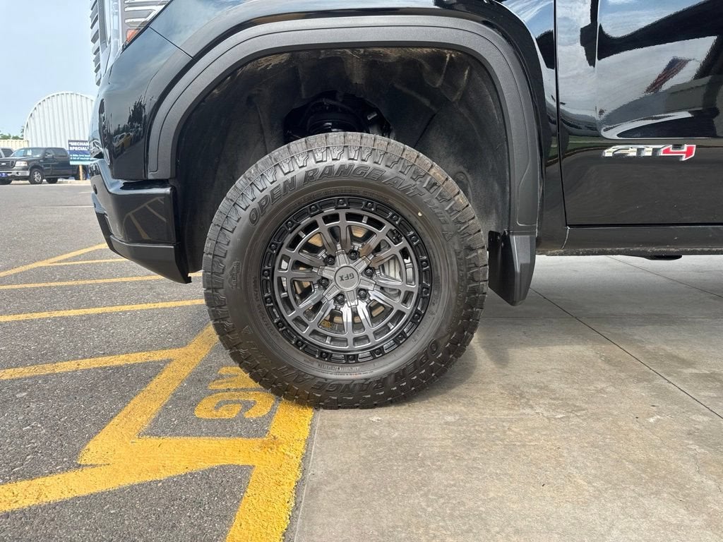 2023 GMC Sierra 1500 AT4