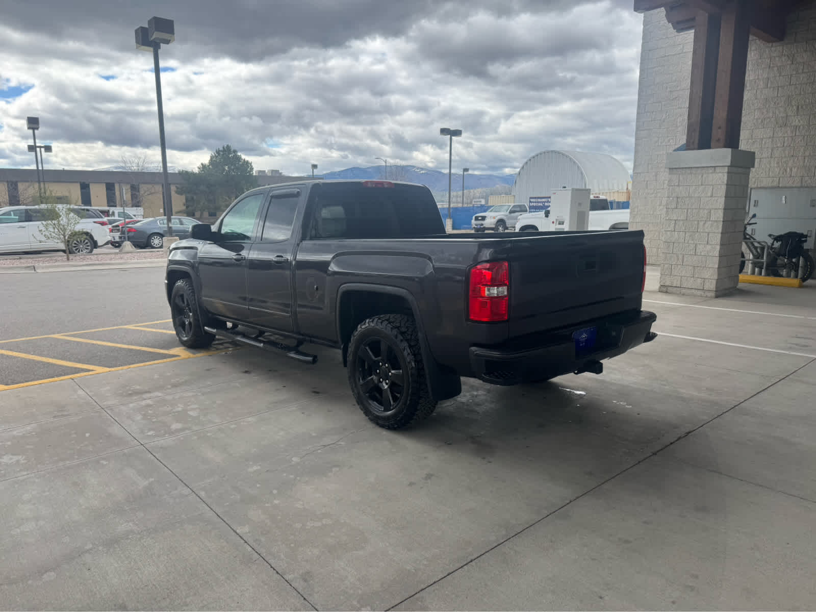2016 GMC Sierra 1500 4WD Double Cab 143.5"