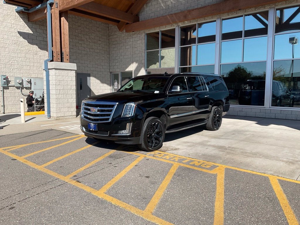 2019 Cadillac Escalade ESV Luxury