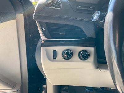 2019 Cadillac Escalade ESV Luxury
