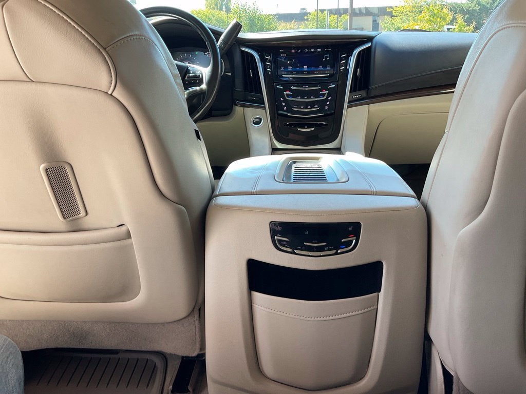 2019 Cadillac Escalade ESV Luxury