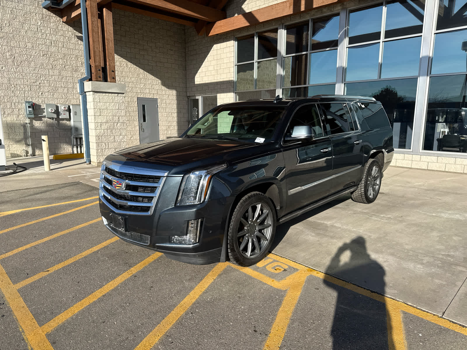 2020 Cadillac Escalade ESV Premium Luxury