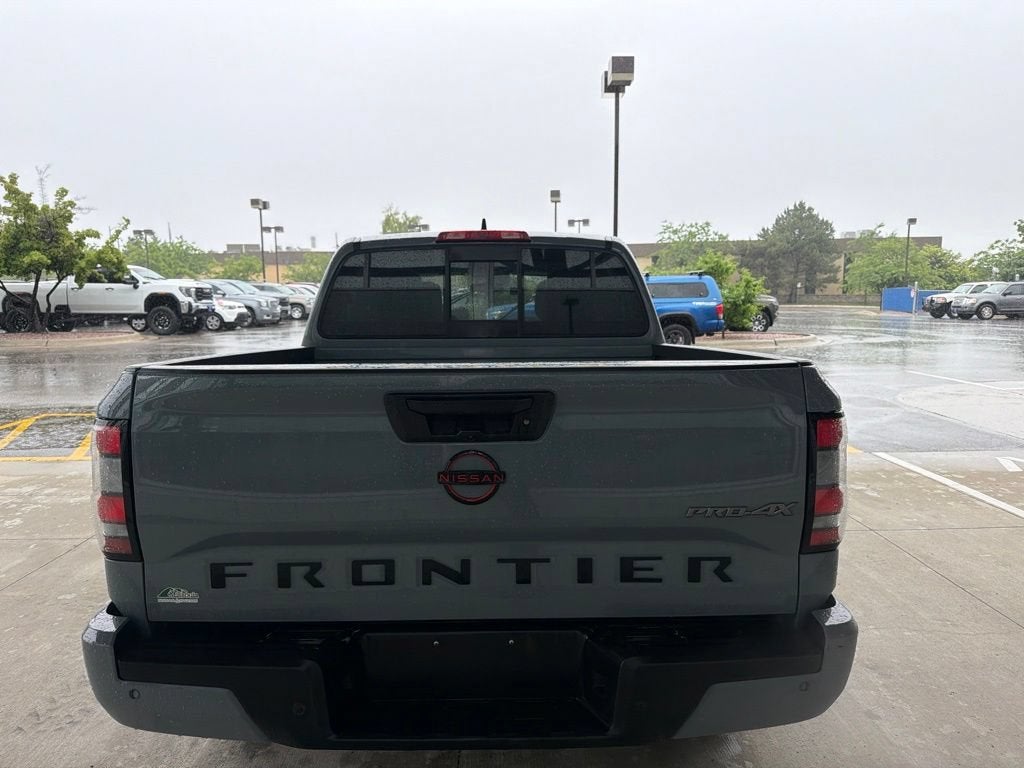 2022 Nissan Frontier Crew Cab PRO-4X 4x4
