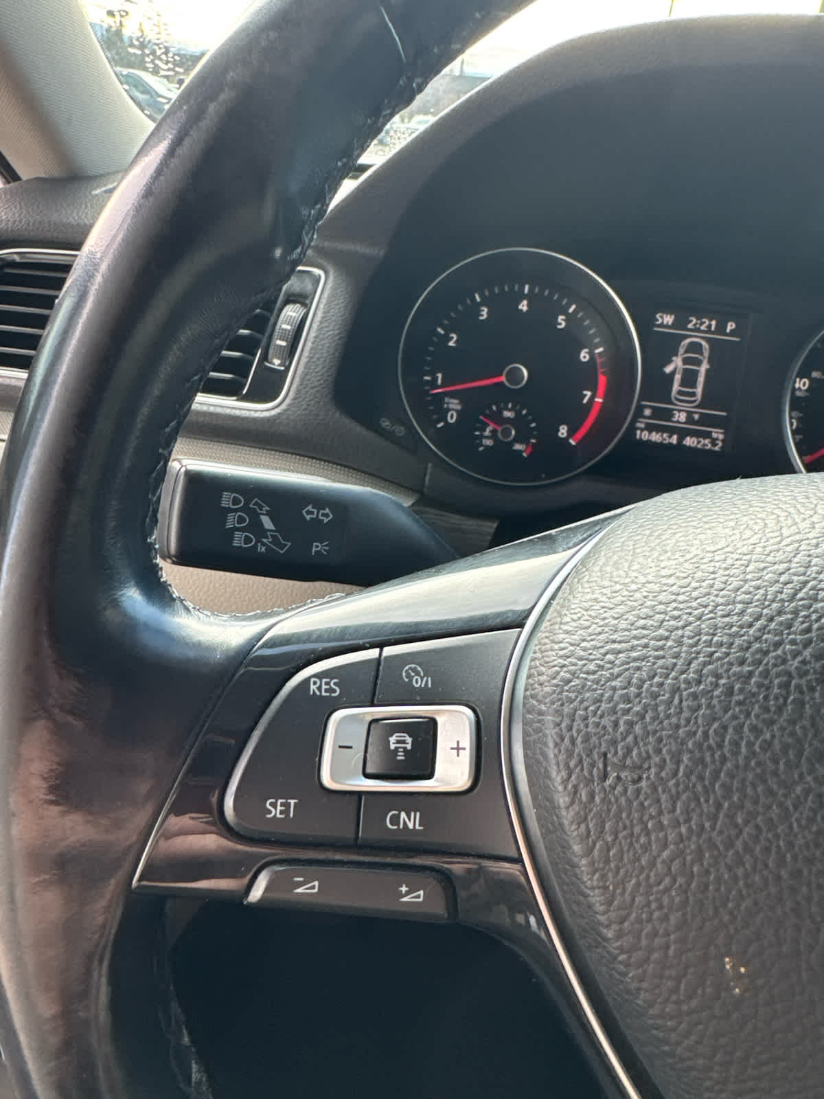 2018 Volkswagen Passat 2.0T SE