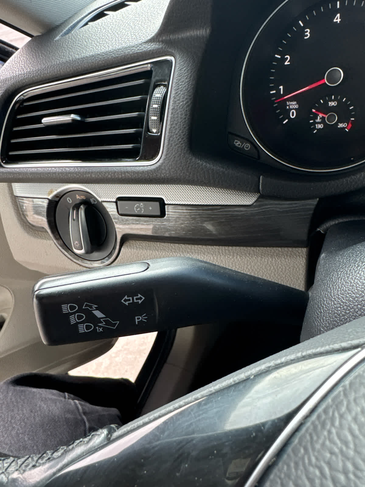 2018 Volkswagen Passat 2.0T SE