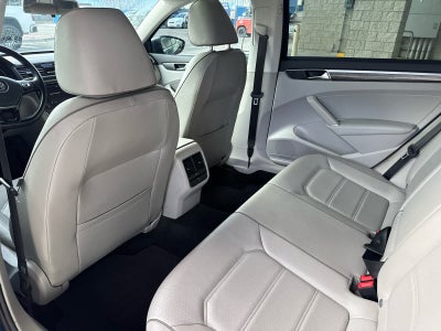 2018 Volkswagen Passat 2.0T SE