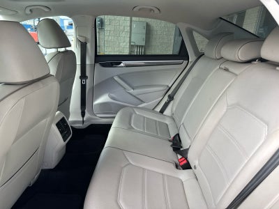 2018 Volkswagen Passat 2.0T SE