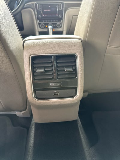 2018 Volkswagen Passat 2.0T SE