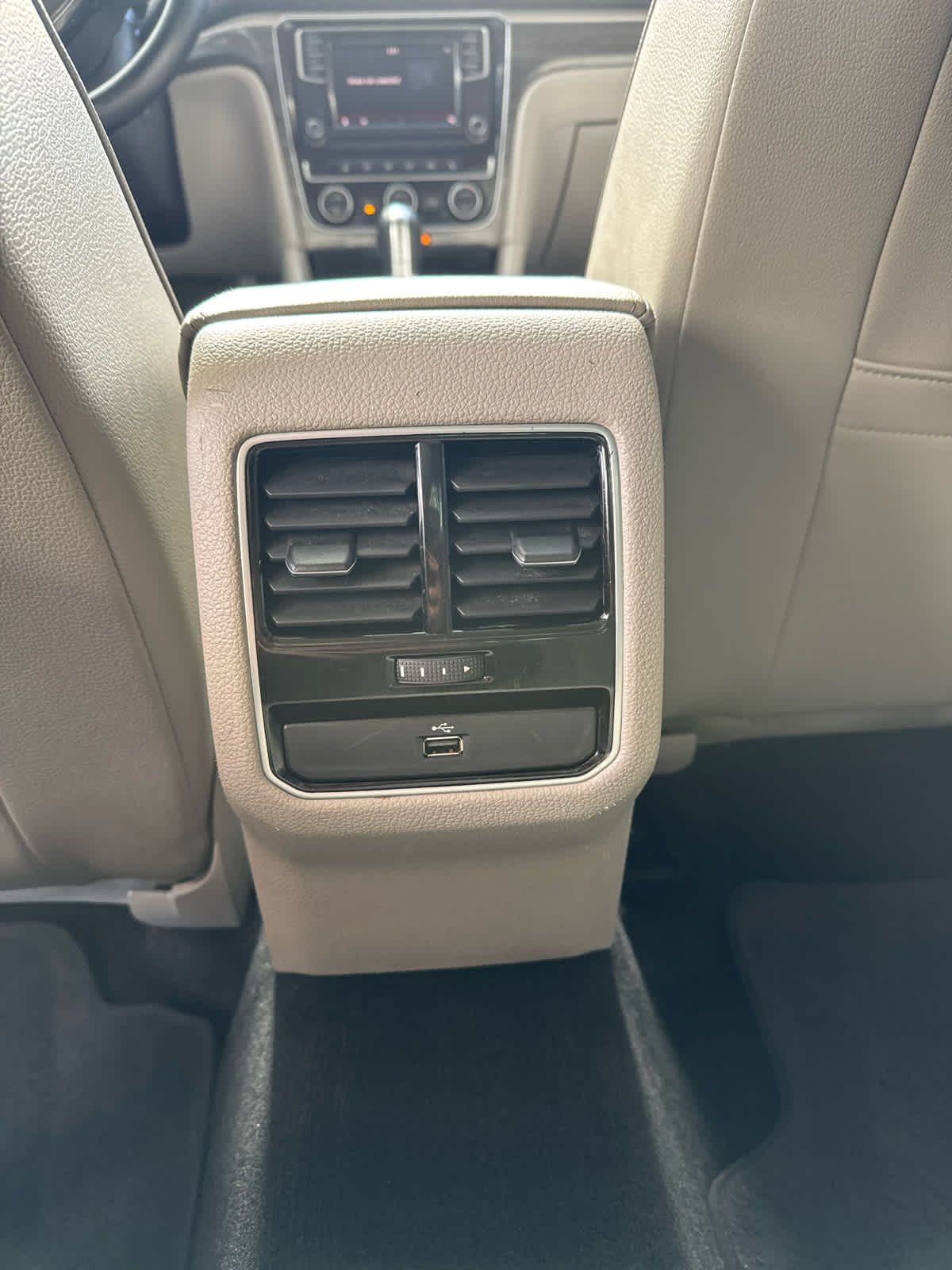 2018 Volkswagen Passat 2.0T SE